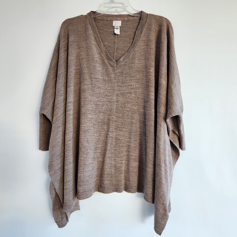 Women's V-Neck Sweater - Brown